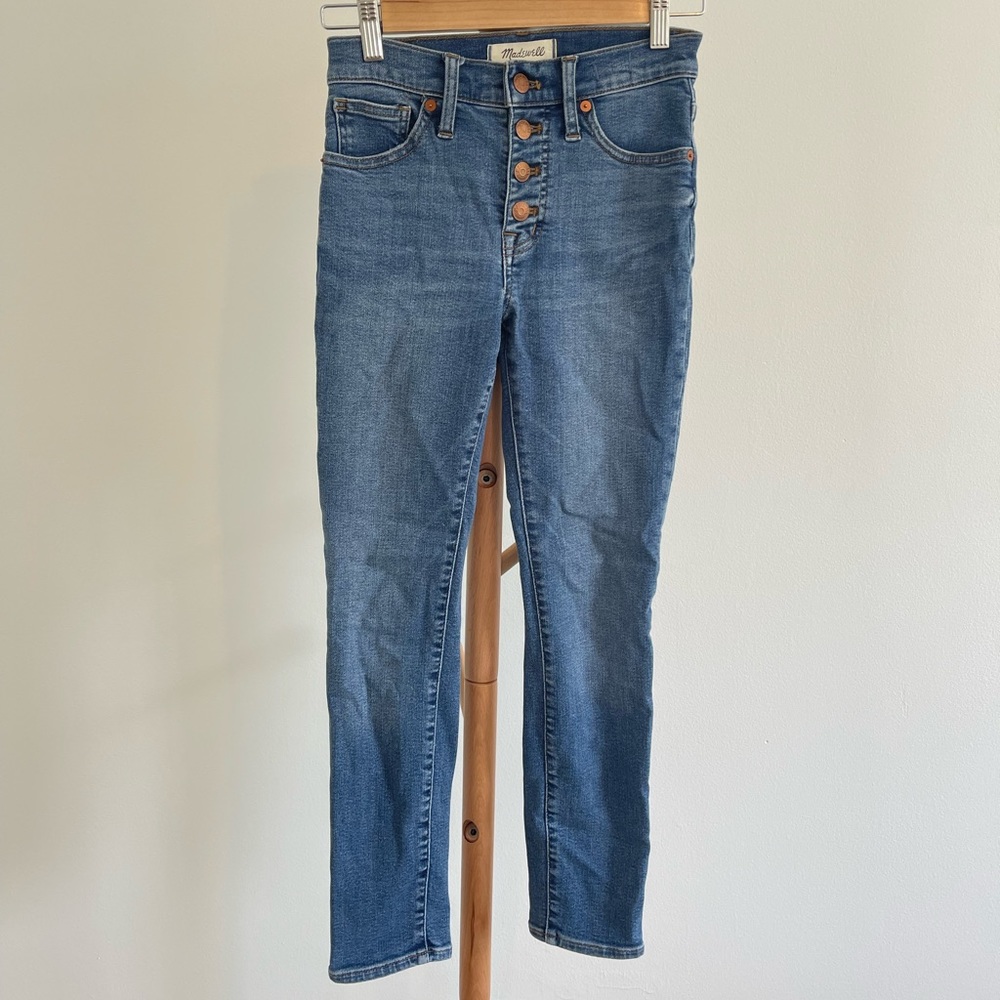 Madewell Size 23 Mid-rise Skinny Jean with gold button fly